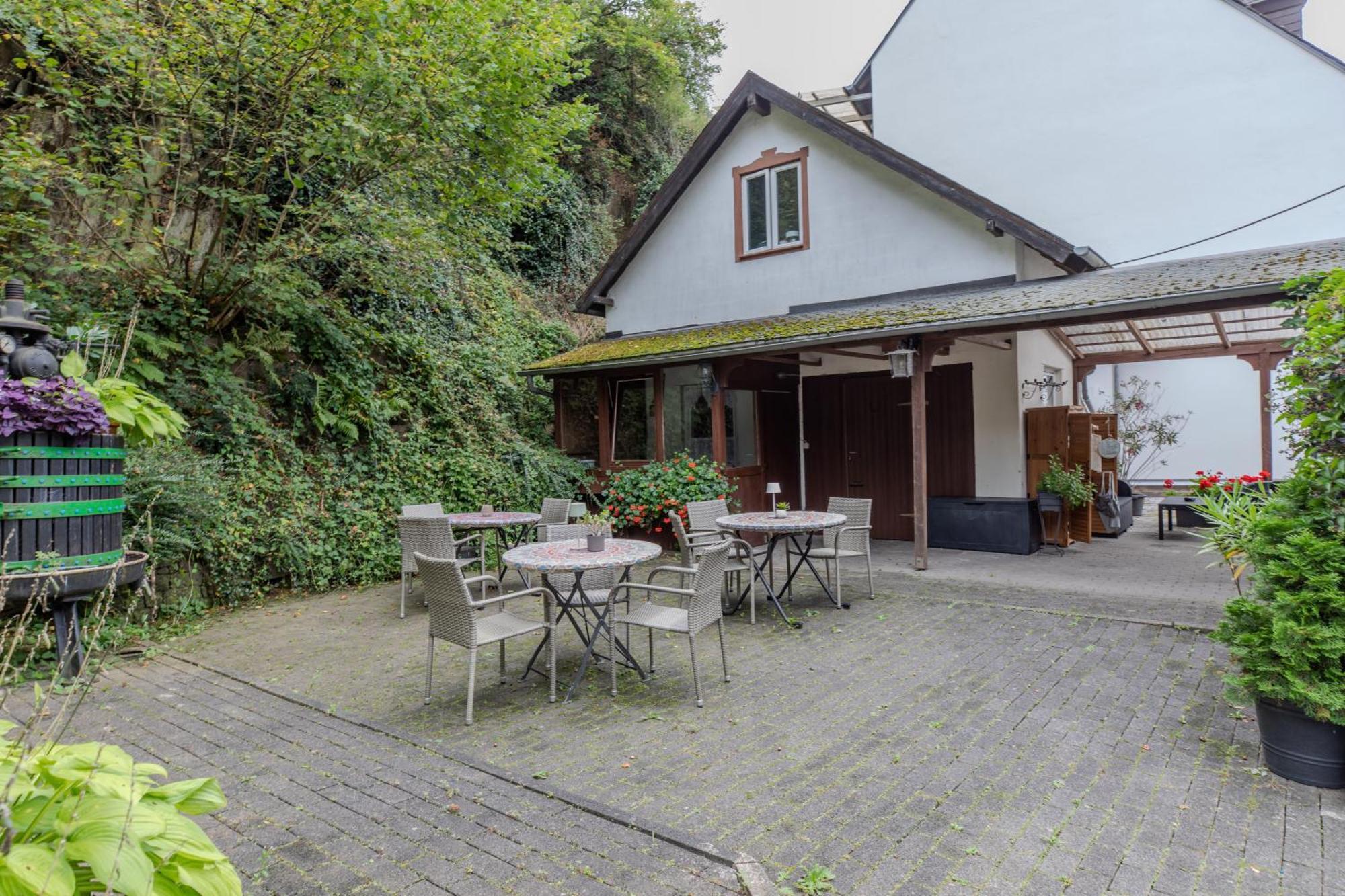 Hotel Gute Quelle Beilstein  Exteriör bild