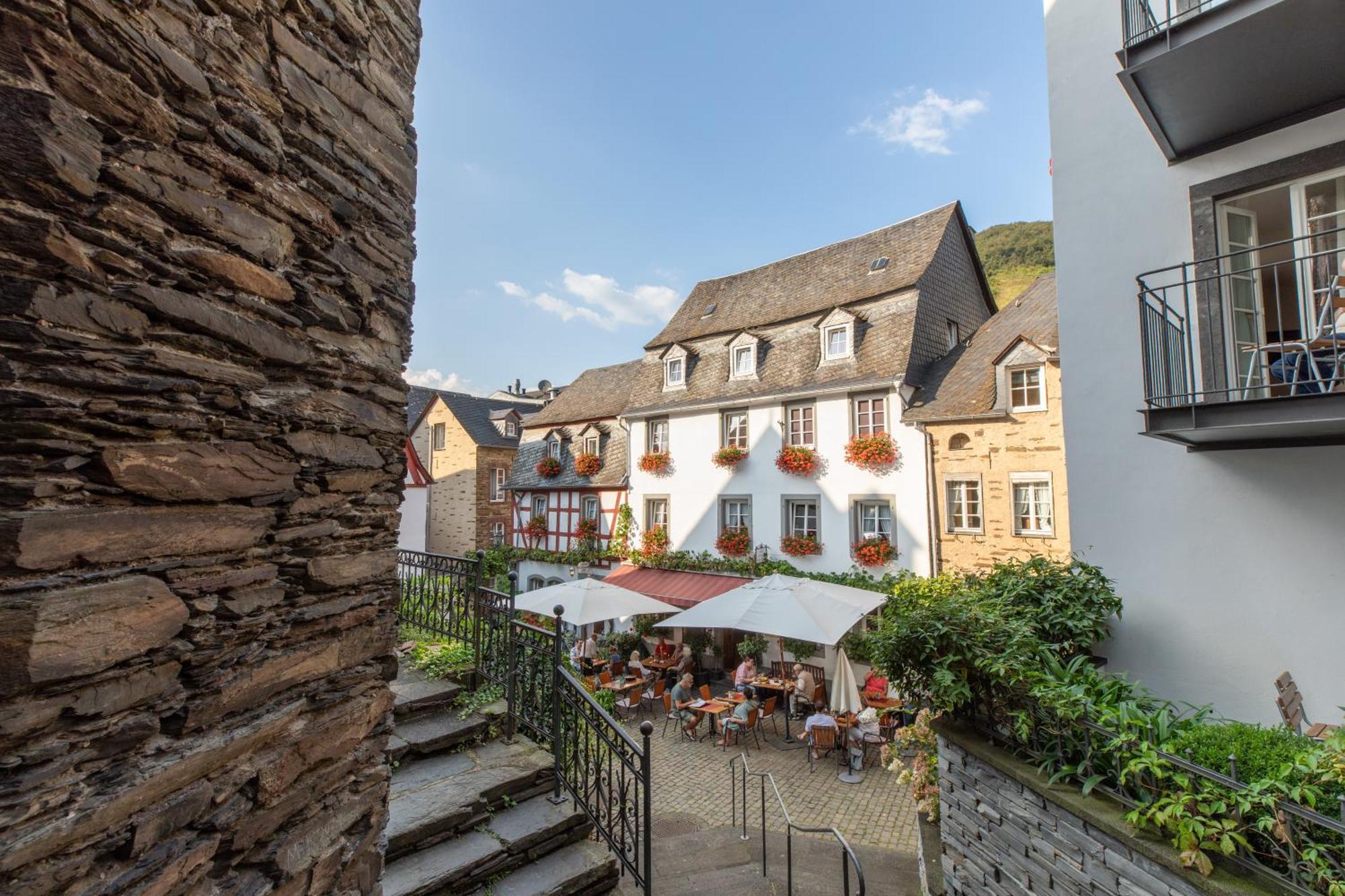 Hotel Gute Quelle Beilstein  Exteriör bild